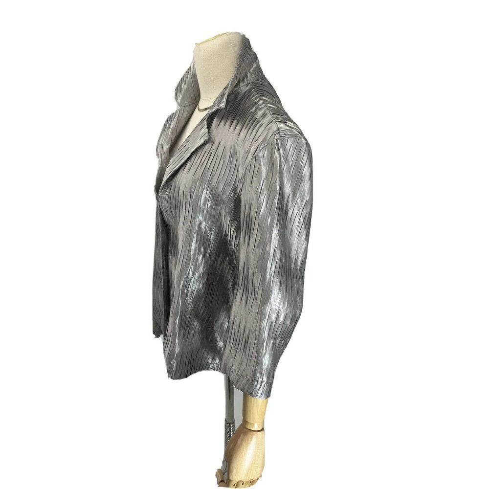 Chico's Silver Crinkle Jacket Size 1 Medium 8 10 US Blazer Caroline New - Picture 2 of 12